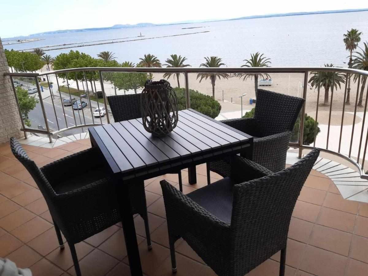 Ferienwohnung Roses Casc Antic Sl Avda Rodhe Exterior foto