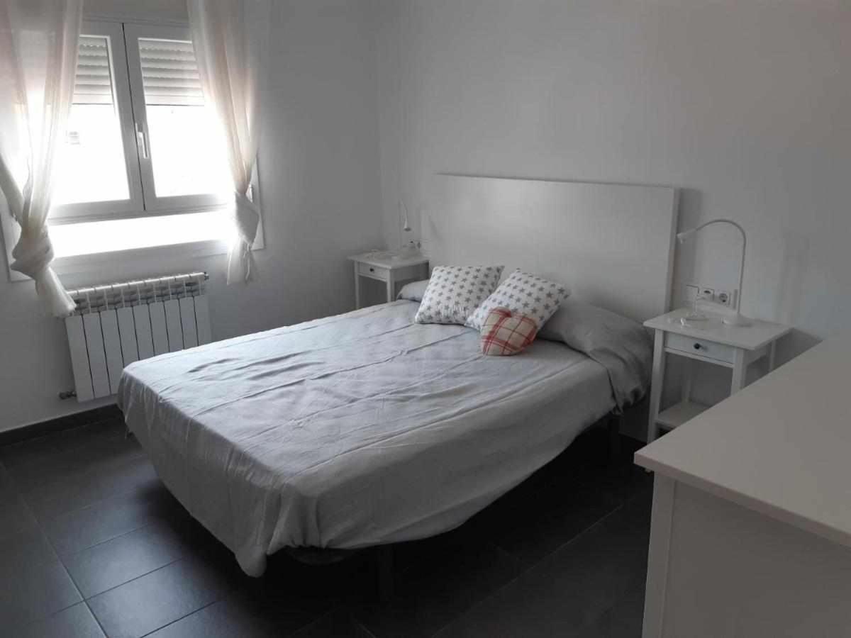 Ferienwohnung Roses Casc Antic Sl Avda Rodhe Exterior foto
